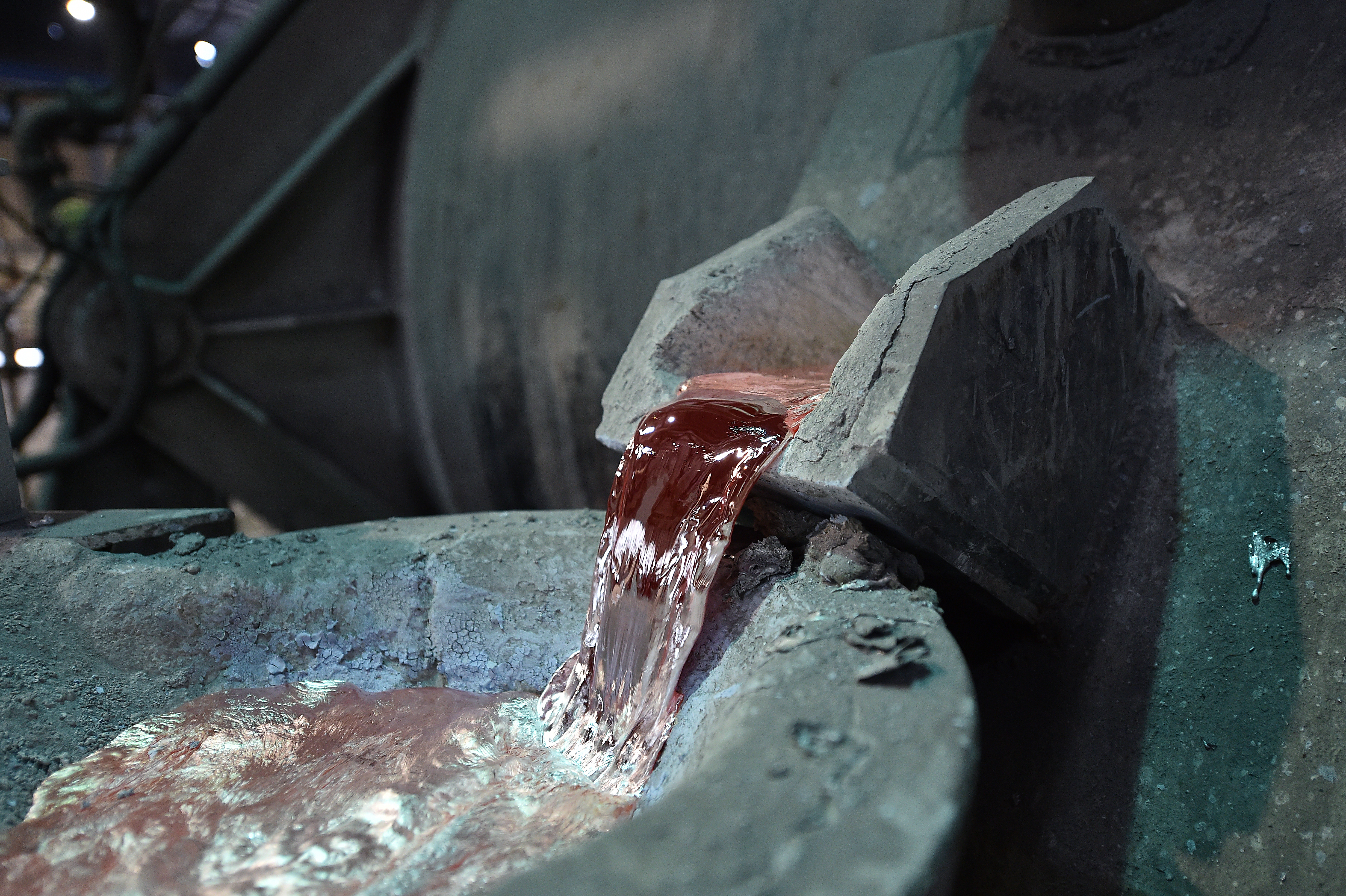 Casting furnace liquid in Aluminum