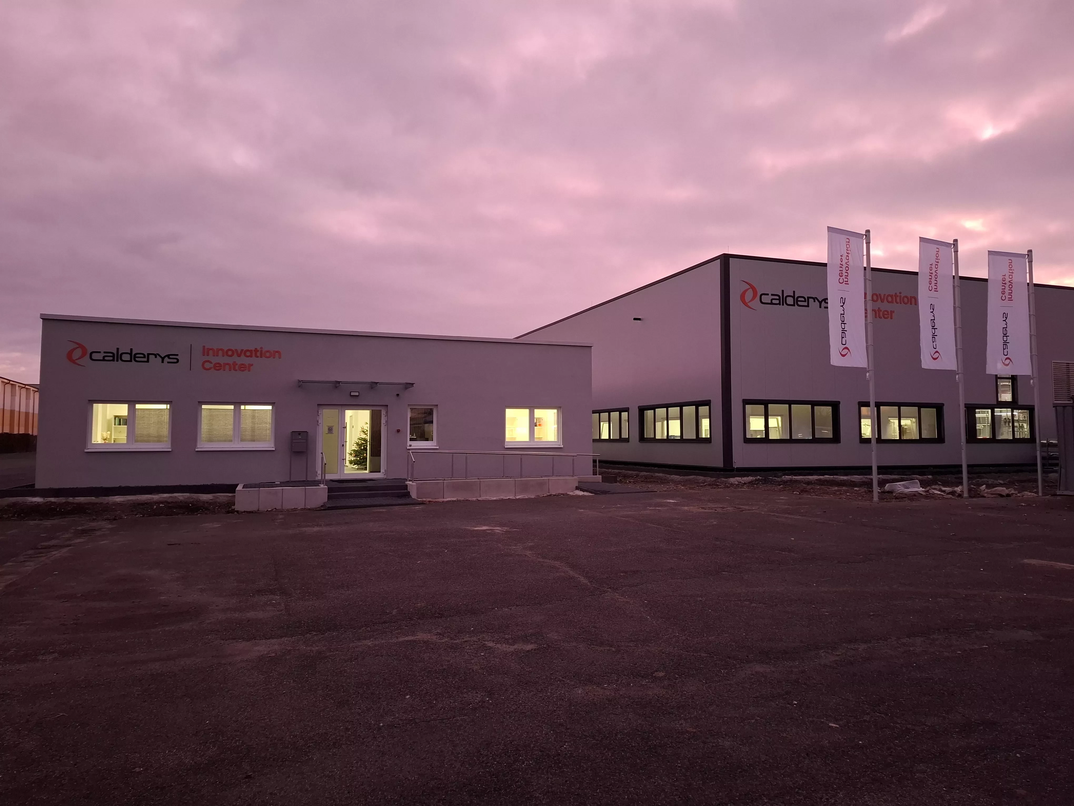 Calderys' innovation center in Neuwied - Outside view
