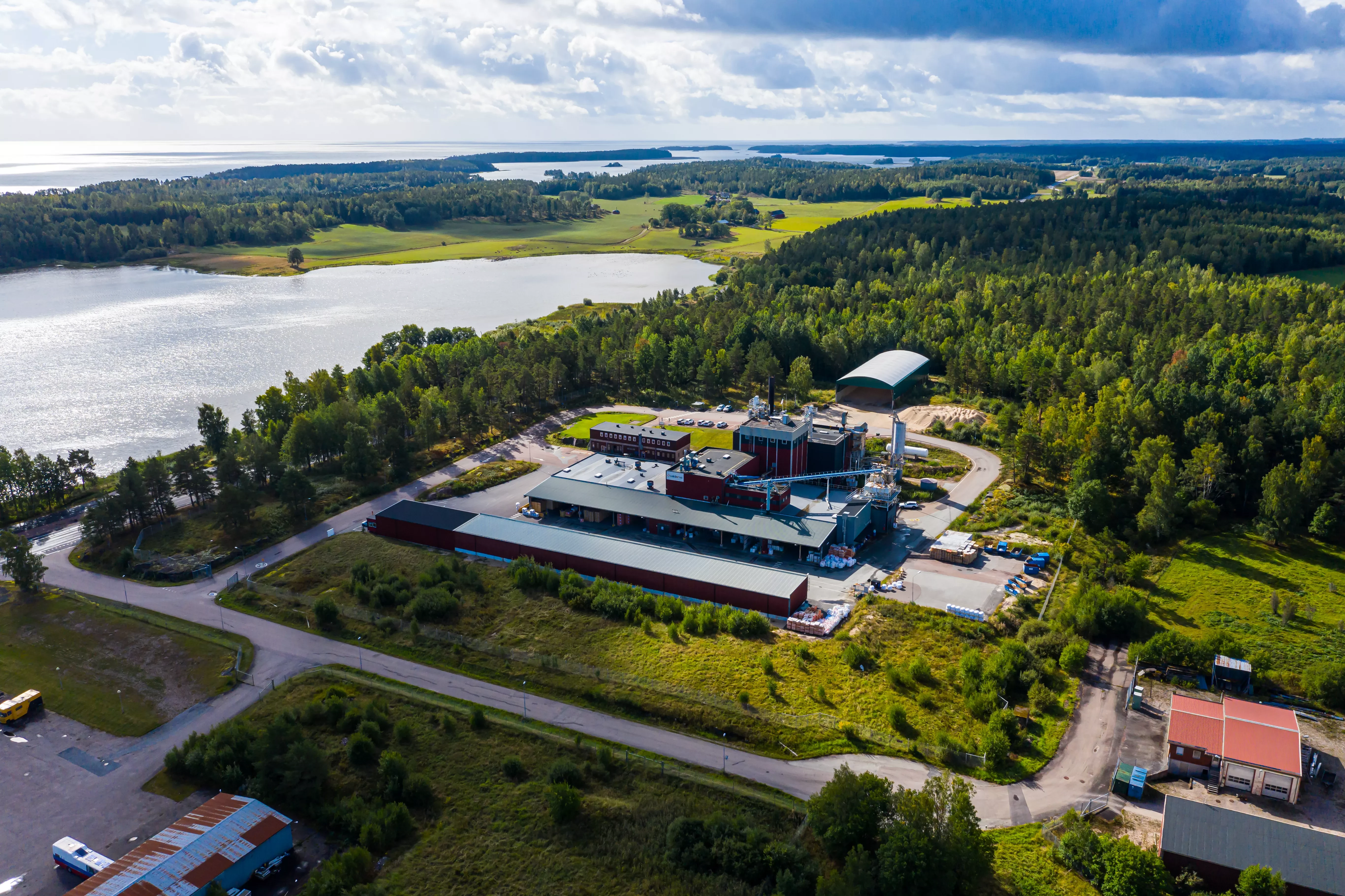 aerial view of Calderys' Plant